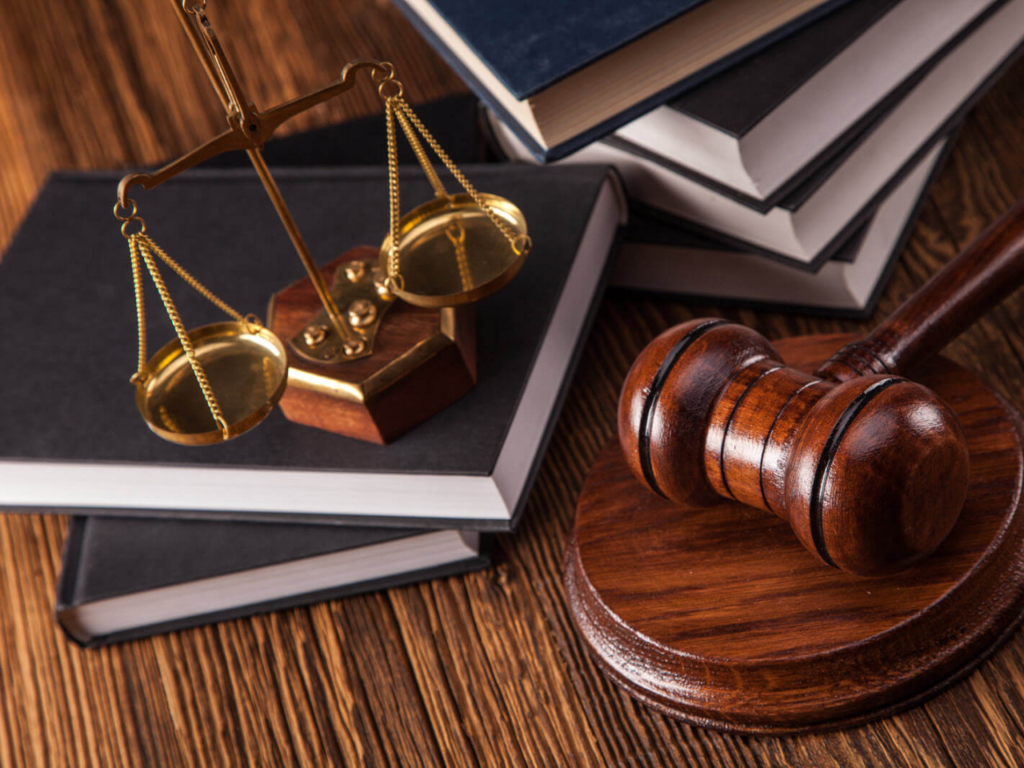 Legal Observations: A Course Website for Legal Education